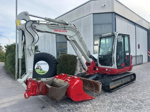 Takeuchi TB 370 Powertilt