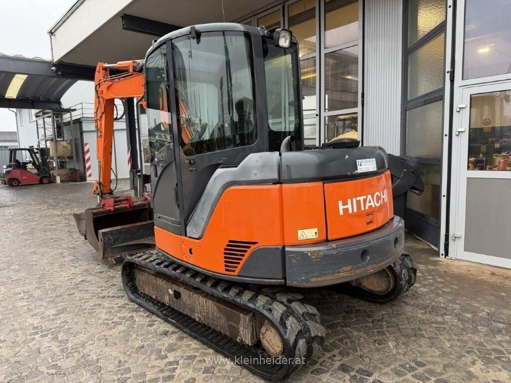 Hitachi ZX 60 USB-3 CLR 2