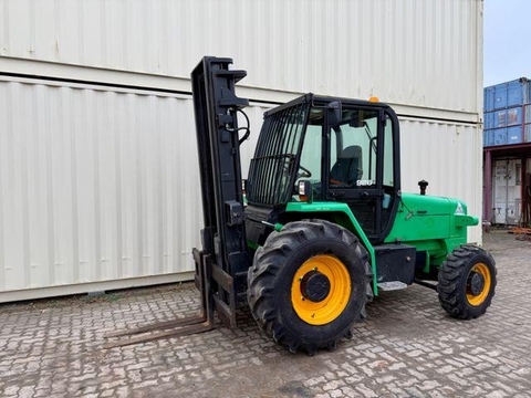JCB 926 4x4 / 2.600 KG / 1.048 H 2