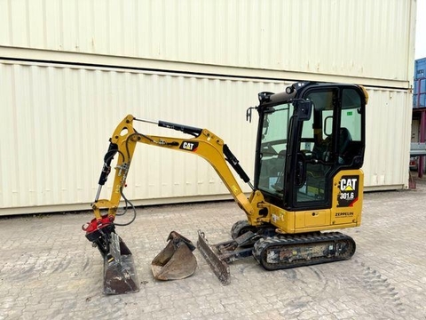 CAT 301.6 / 2019 BJ / 1.435 H / 2 x Löffel / MS01