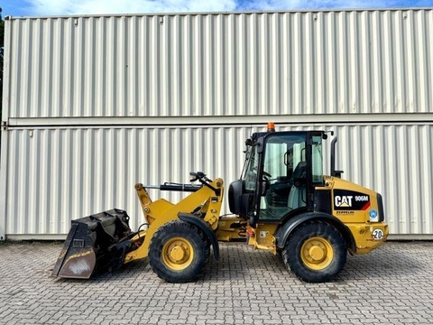 CAT 906M / 2019 BJ / 2.570 H
