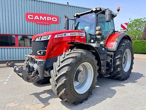 Massey Ferguson 8740S Stage V