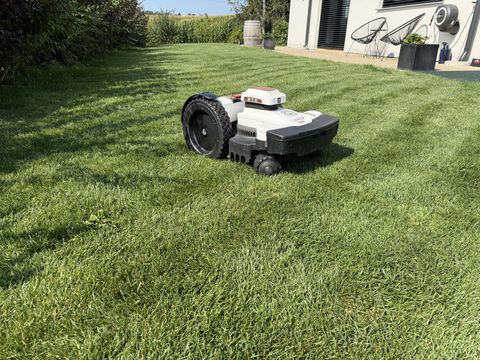 Ambrogio 4.0 Elite RTK 4WD AI (inkl. Premium Batt. 10,35A