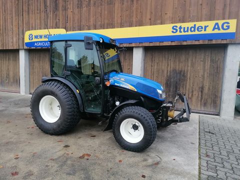 <strong>New Holland T 3040</strong><br />