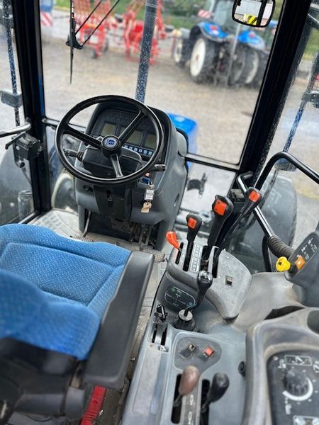 New Holland, TS 100