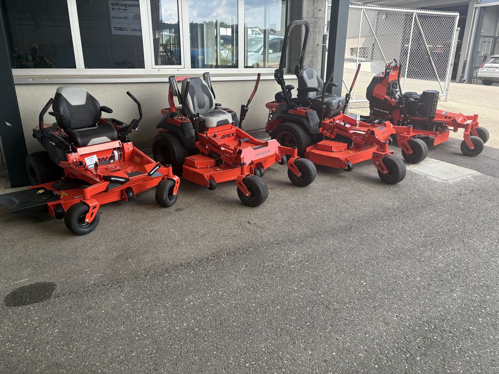 sonstige, ARIENS  Ikon 52, 2025