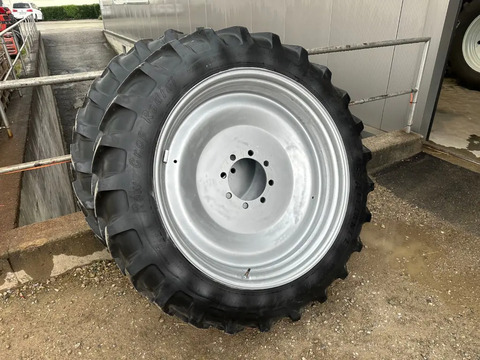 Sonstige 300/95R42