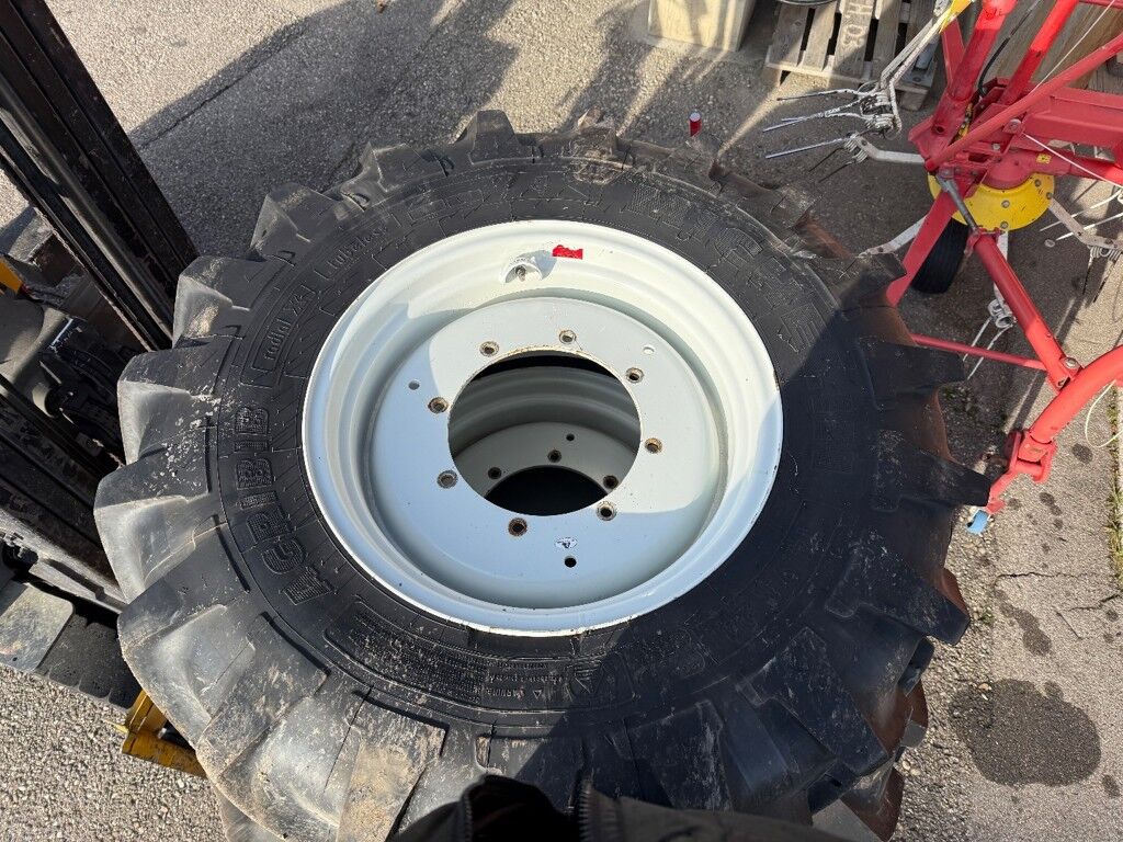 Steyr 14.9R30 / 380/85R24 3