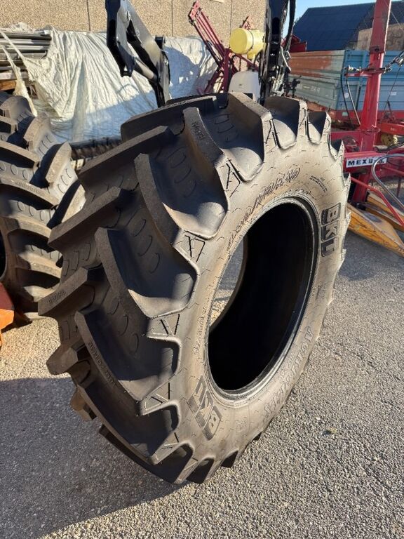 BKT 480/70R30 Agrimax 1