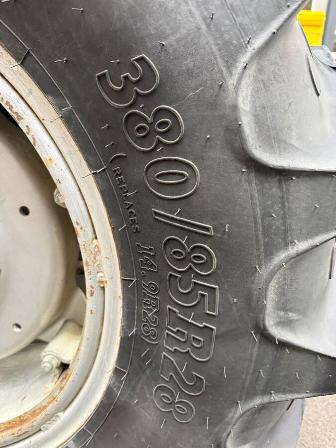 380/85R28 14.9R30 2