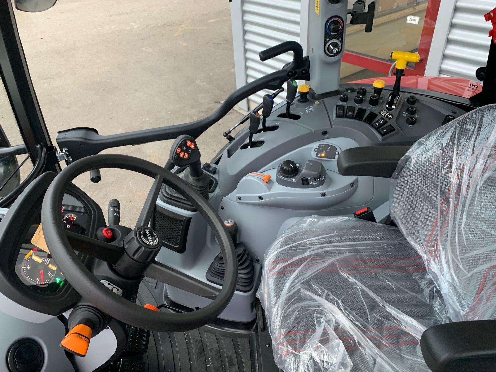 Steyr 4090 Kompakt (Stage V)  3