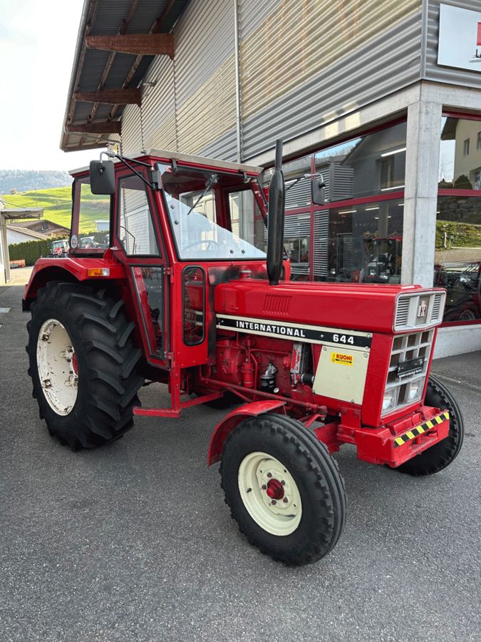 IHC International 644 2