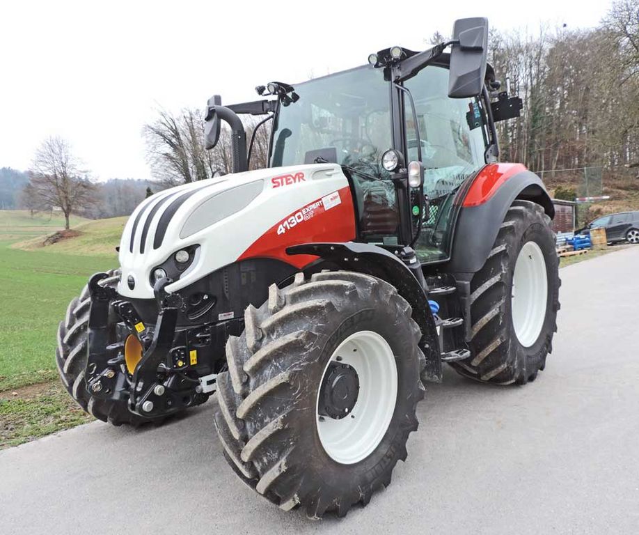 Steyr Traktor 4-Radantrieb 4130 Expert CVT - Mäder AG Landmaschinen 