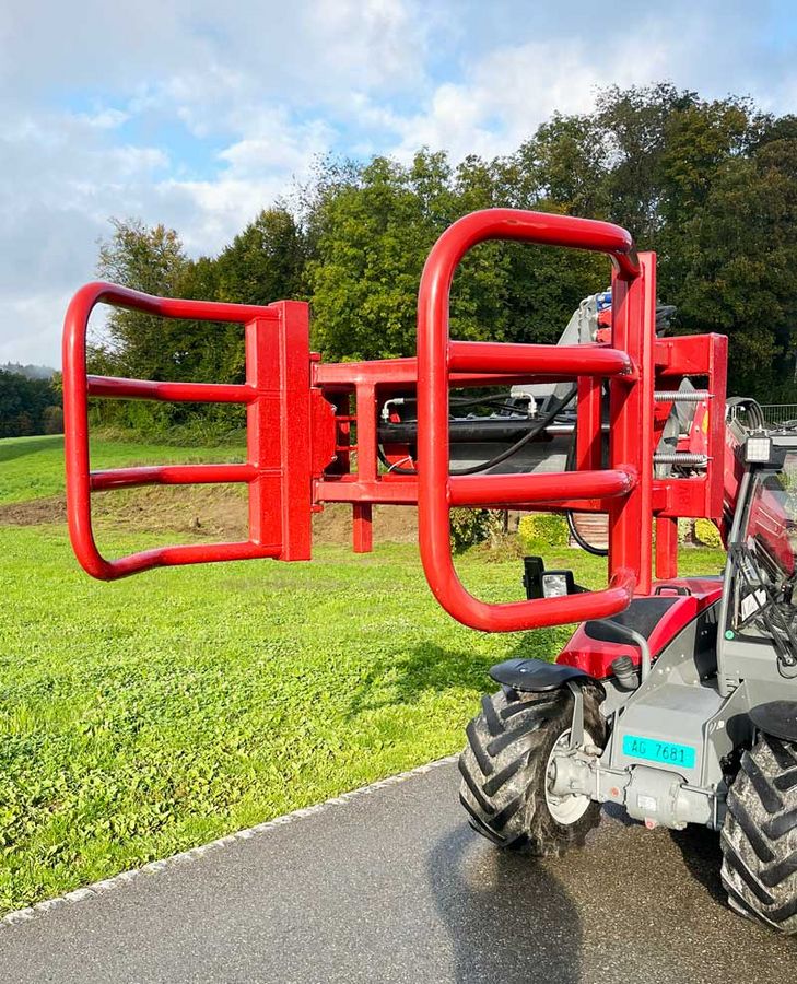 Düvelsdorf, Runballenzange, Rundballengabel 1