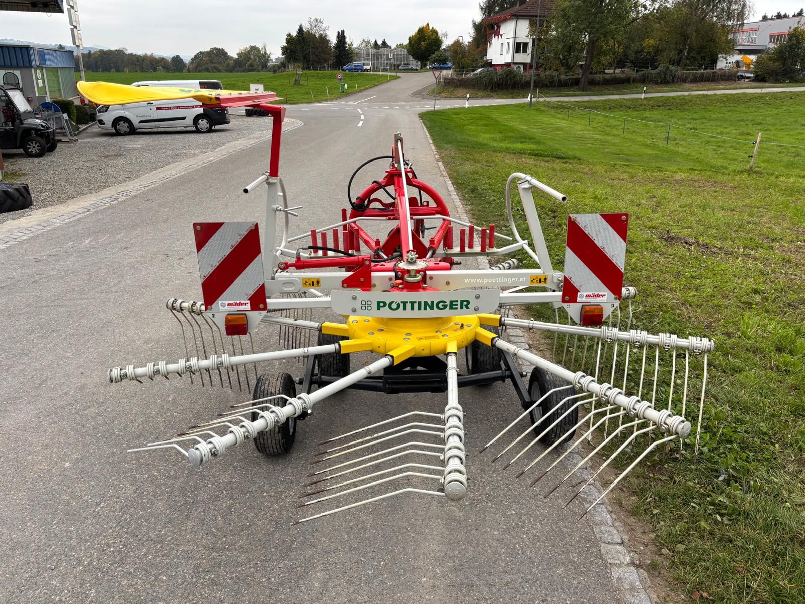 Pöttinger Kreiselschwader Top 342 3