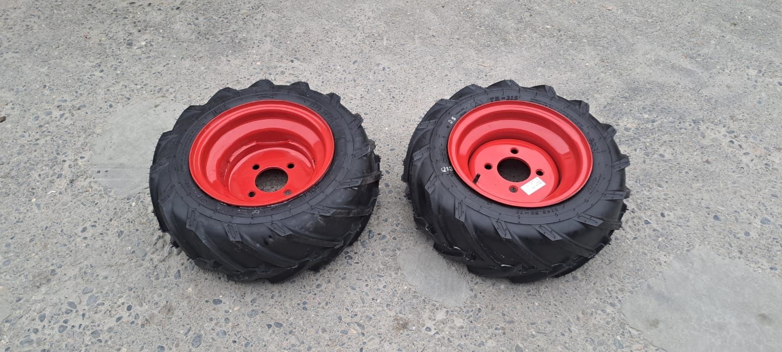 Rapid, Räder diverses 23 x 8.05 - 12 AS 3