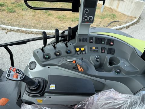 Claas Arion 420 CIS Panoramic