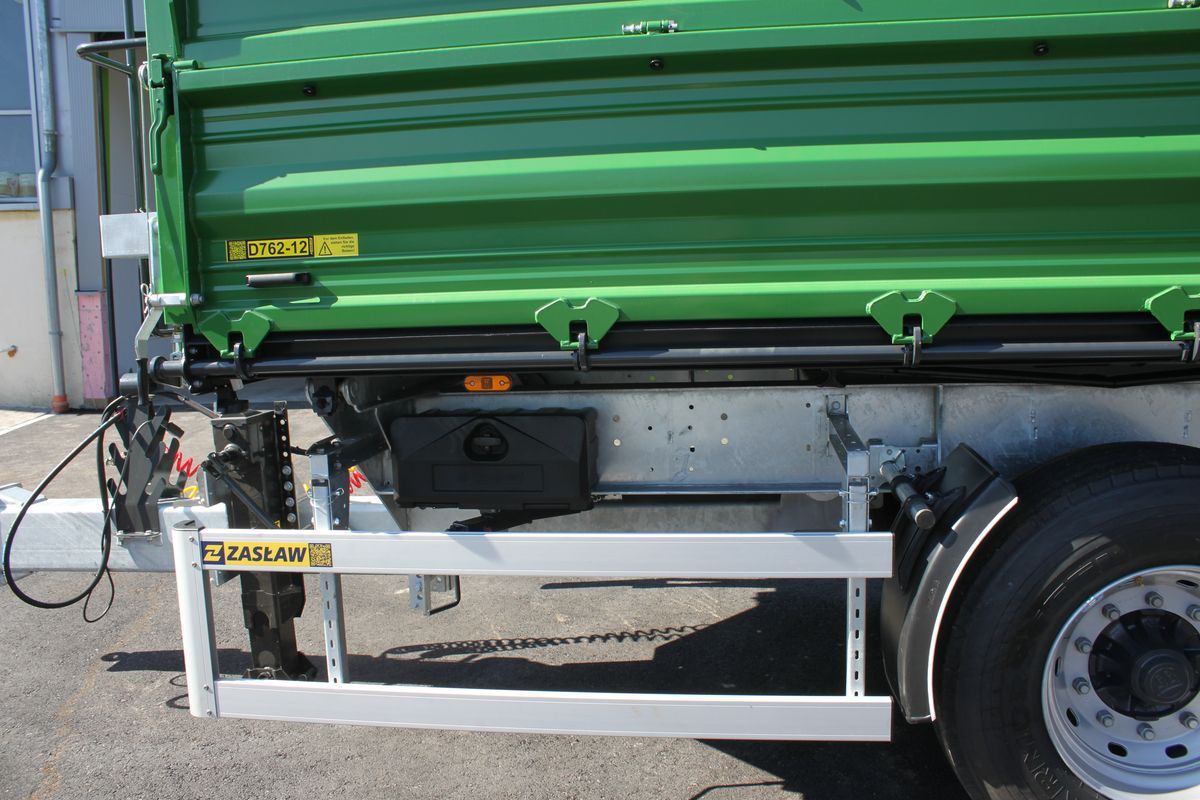 Zaslaw D 762 - 12 - Kipper 15m³ / 16,5t 2