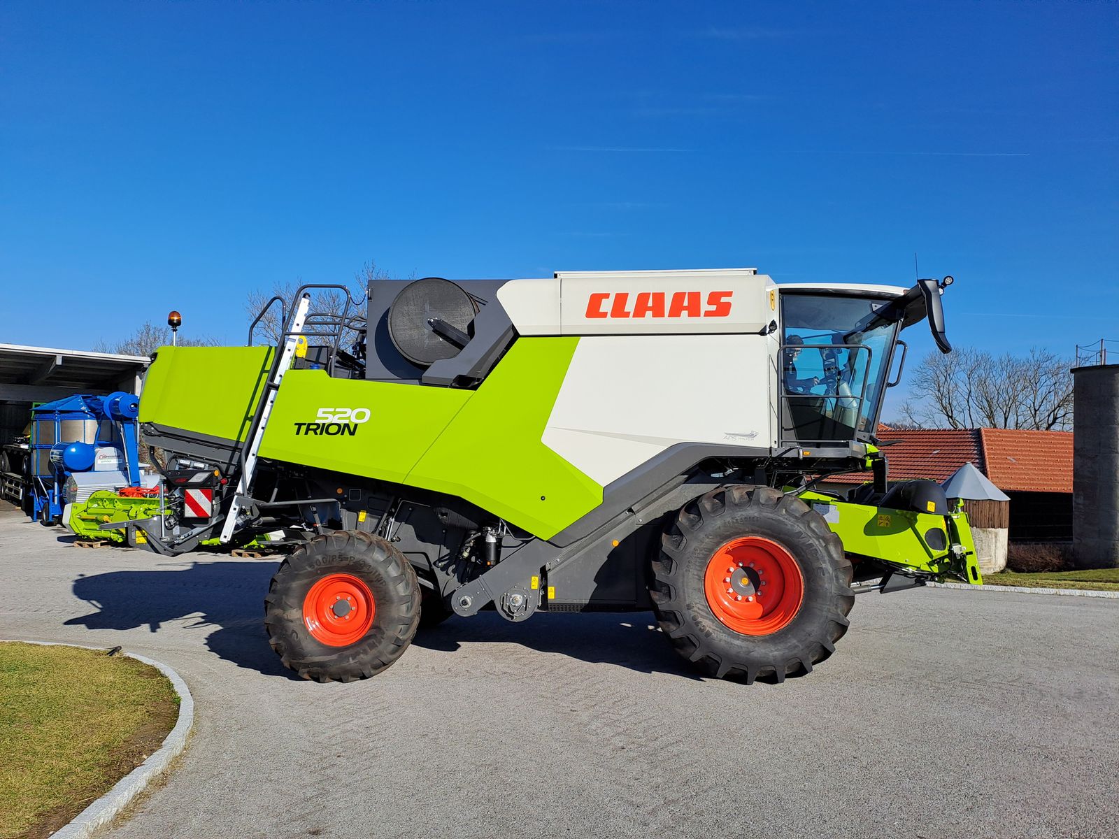 Claas Trion 520 2