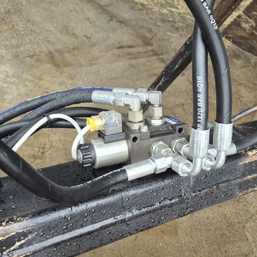John Deere 1950 CC2 + Frontlader