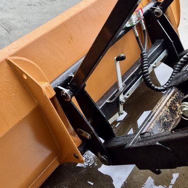 John Deere 1950 CC2 + Frontlader