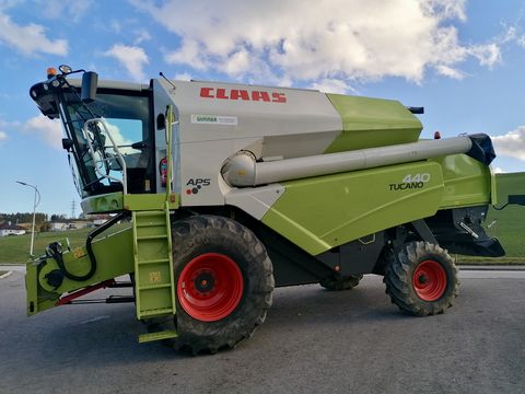 Claas Tucano 440