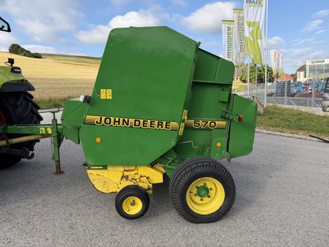 John Deere 570