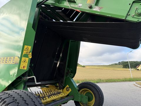 John Deere 570
