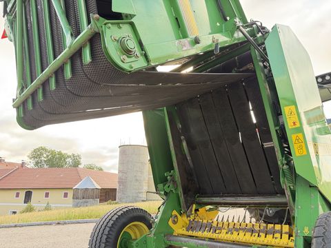 John Deere 570