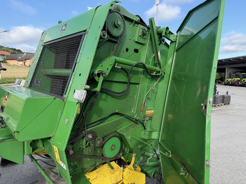 John Deere 570