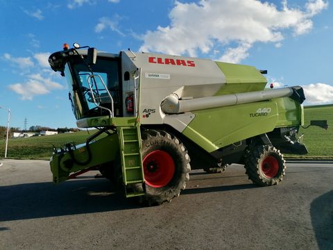 Claas Tucano 440 