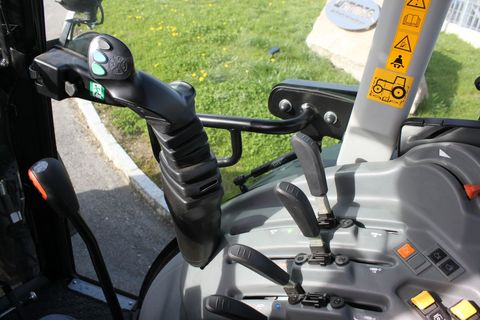 Claas Elios 210 (Kabine ohne Glasdach) 