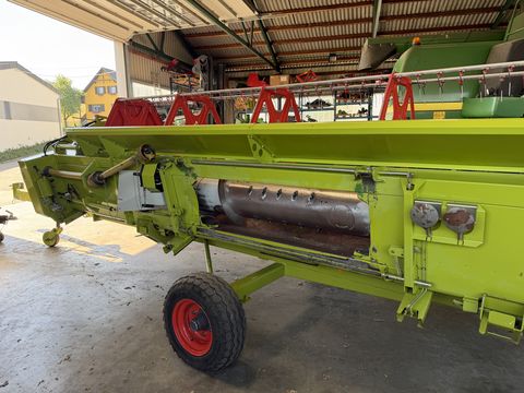 Claas Vario  V660