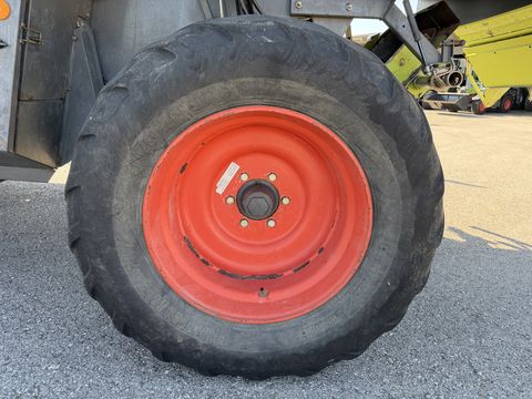 Claas Lexion 460 - Maisausrüstung