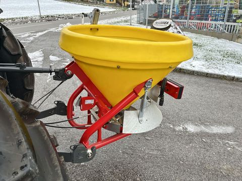 Agromehanika Salzstreuer / Splittstreuer 400L