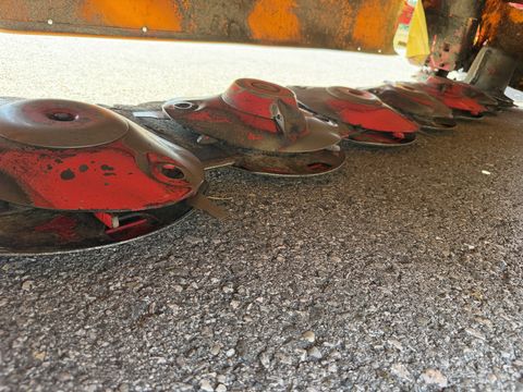 Pöttinger NovaDisc 900 - Gebrauchtes Heckmähwerk