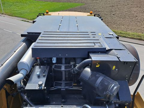 New Holland CX8050
