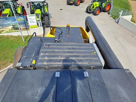New Holland CX8050