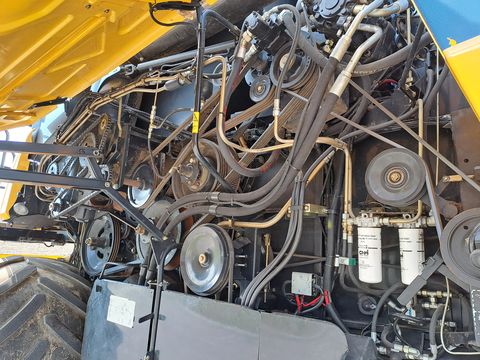 New Holland CX8050