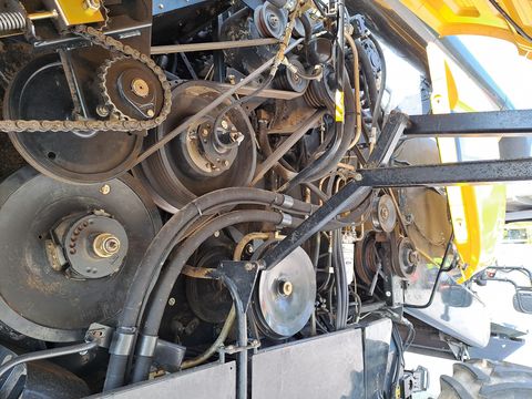 New Holland CX8050