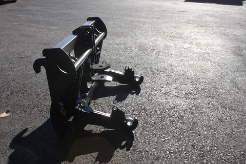 Sonstige Adapter Dreipunkt / Euroaufnahme Scorpion/Torion