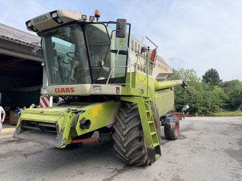 Claas Mega 360 + Schneidwerk C510