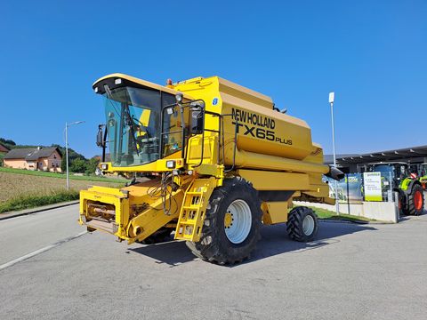 New Holland TX 65 Plus