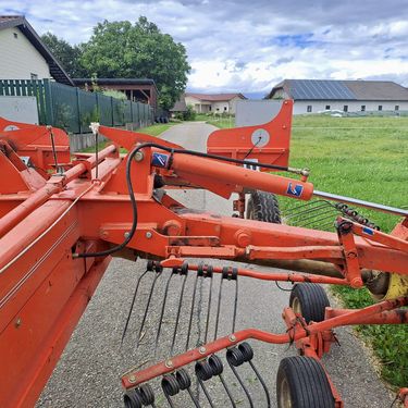 Kuhn GA 7301 - gebrauchter Mittelschwader