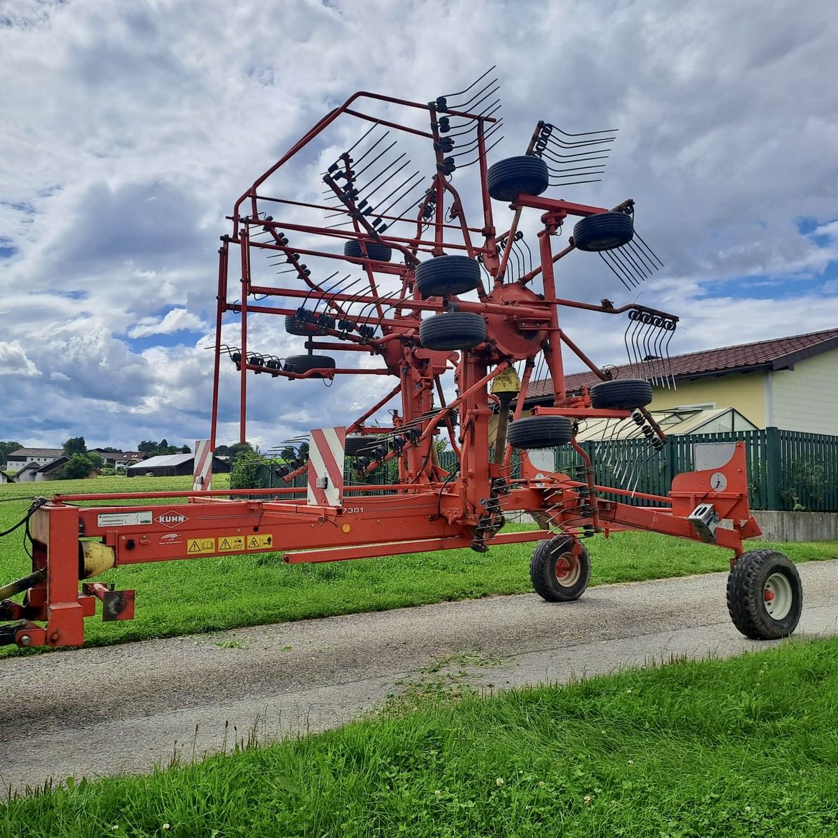 Kuhn  GA 7301 2