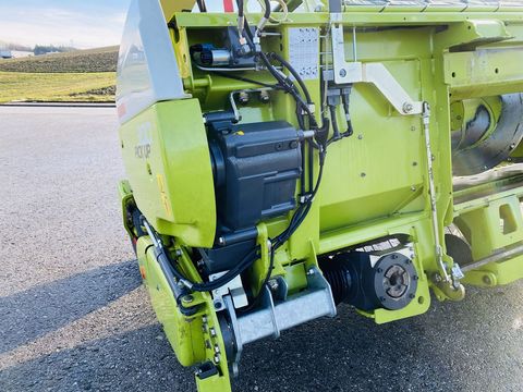 Claas Pick-UP 300 HD Profi