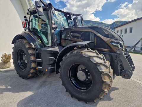 Valtra Q305
