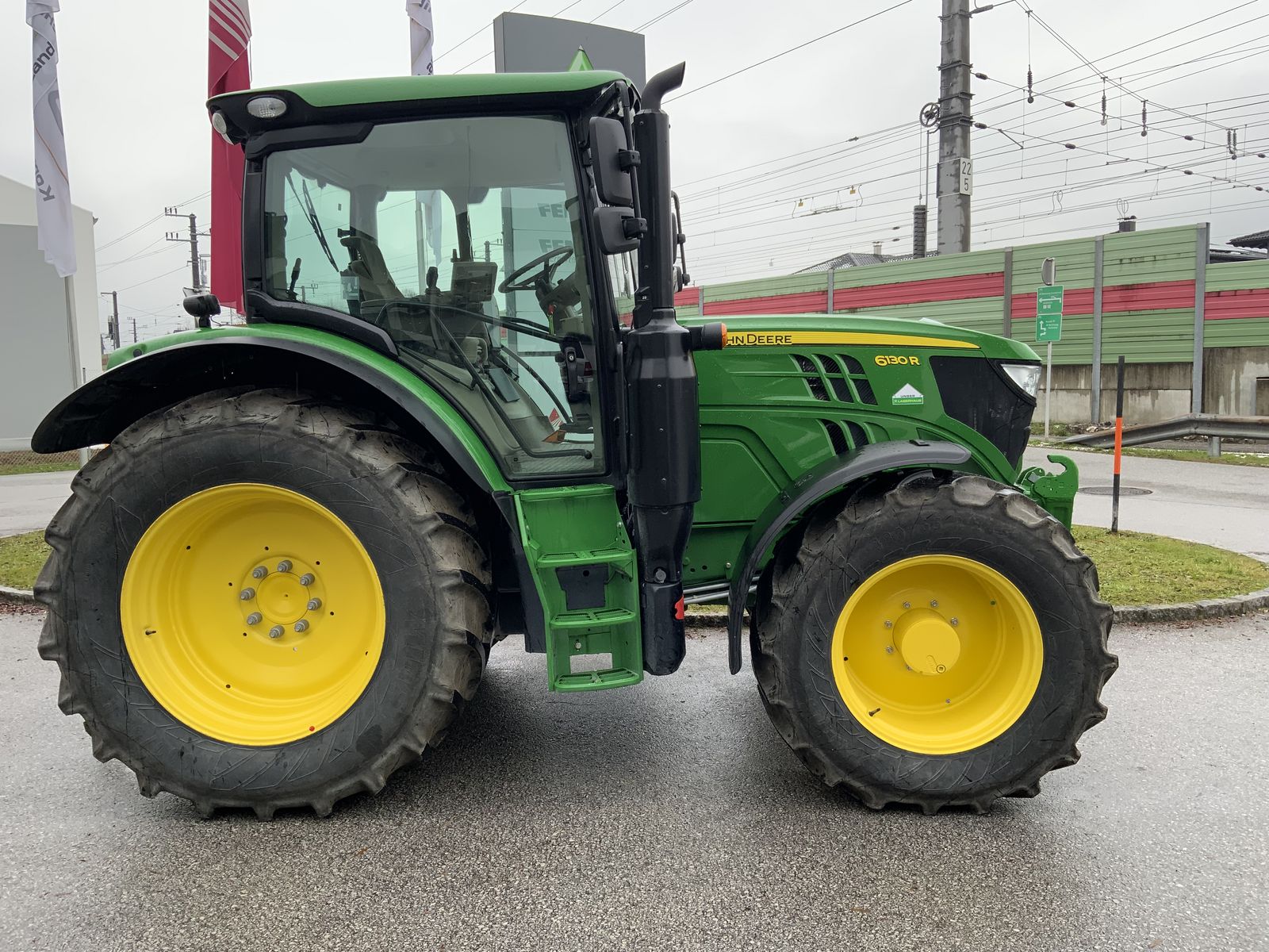 John Deere 6130R 3
