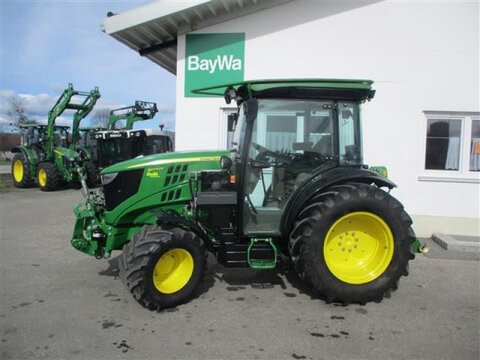 John Deere 5075 GF  #758