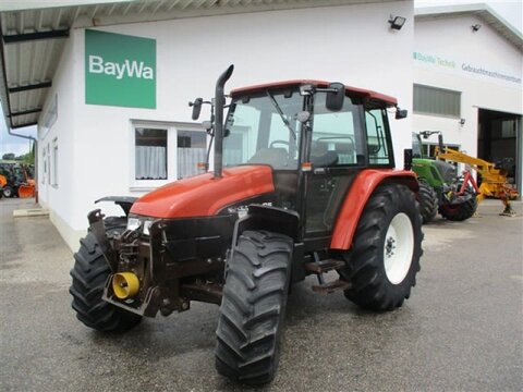 New Holland L 85   #